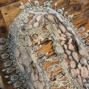 Elegant Lace Scarf with Leaf like Pattern
